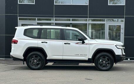 Toyota Land Cruiser, 2022 год, 13 740 000 рублей, 4 фотография
