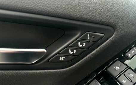 Toyota Land Cruiser, 2022 год, 13 740 000 рублей, 18 фотография