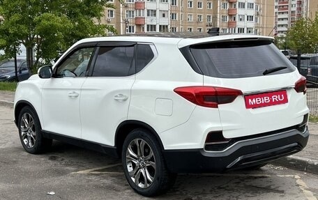 SsangYong Rexton, 2018 год, 2 150 000 рублей, 5 фотография