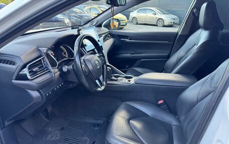 Toyota Camry, 2021 год, 3 050 000 рублей, 9 фотография