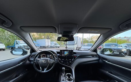 Toyota Camry, 2021 год, 3 050 000 рублей, 13 фотография