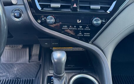 Toyota Camry, 2021 год, 3 050 000 рублей, 16 фотография