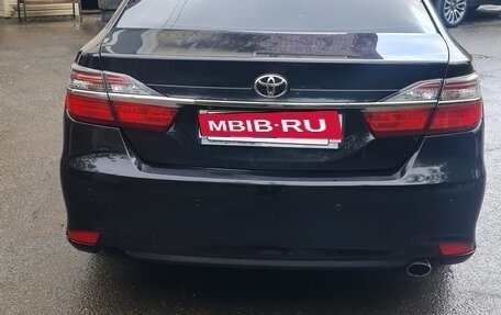 Toyota Camry, 2018 год, 2 300 000 рублей, 9 фотография