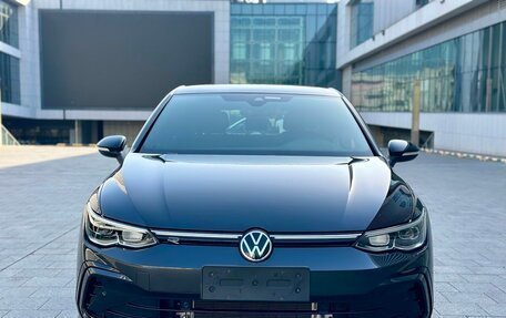 Volkswagen Golf VIII, 2021 год, 2 290 000 рублей, 2 фотография