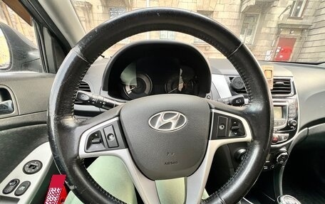 Hyundai Solaris II рестайлинг, 2012 год, 540 000 рублей, 10 фотография