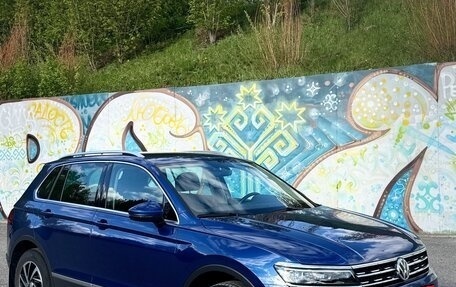 Volkswagen Tiguan II, 2018 год, 2 650 000 рублей, 3 фотография