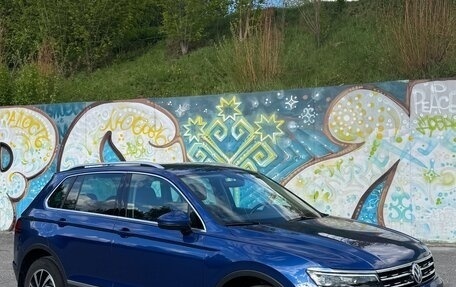Volkswagen Tiguan II, 2018 год, 2 650 000 рублей, 13 фотография