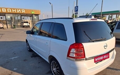 Opel Zafira B, 2012 год, 870 000 рублей, 2 фотография