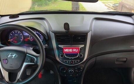 Hyundai Solaris II рестайлинг, 2012 год, 889 000 рублей, 5 фотография