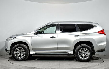 Mitsubishi Pajero Sport III рестайлинг, 2018 год, 2 649 000 рублей, 8 фотография