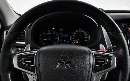 Mitsubishi Pajero Sport III рестайлинг, 2018 год, 2 649 000 рублей, 19 фотография