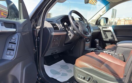 Toyota Land Cruiser Prado 150 рестайлинг 2, 2019 год, 5 460 000 рублей, 11 фотография