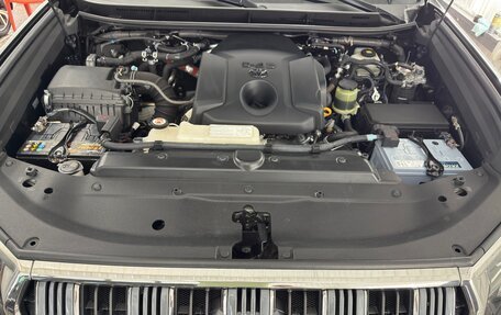 Toyota Land Cruiser Prado 150 рестайлинг 2, 2019 год, 5 460 000 рублей, 20 фотография