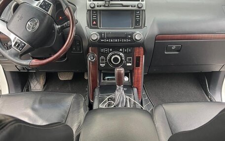 Toyota Land Cruiser Prado 150 рестайлинг 2, 2016 год, 3 600 000 рублей, 4 фотография