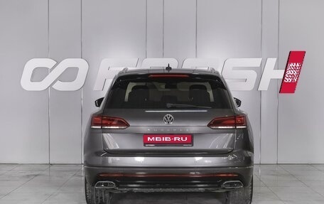 Volkswagen Touareg III, 2018 год, 5 780 000 рублей, 4 фотография