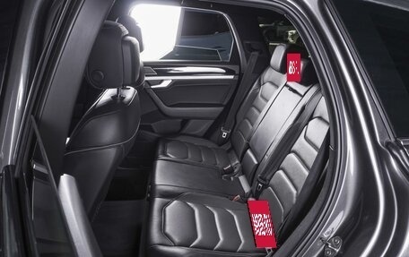 Volkswagen Touareg III, 2018 год, 5 780 000 рублей, 9 фотография