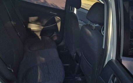 Hyundai Solaris II рестайлинг, 2014 год, 820 000 рублей, 4 фотография