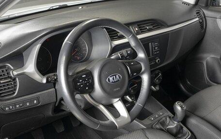 KIA Rio IV, 2021 год, 1 667 000 рублей, 4 фотография