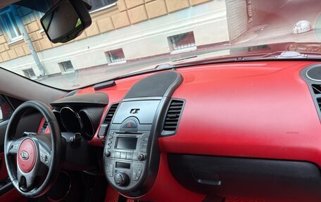 KIA Soul I рестайлинг, 2011 год, 900 000 рублей, 11 фотография