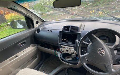 Toyota Passo III, 2005 год, 200 000 рублей, 7 фотография