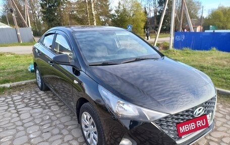 Hyundai Solaris II рестайлинг, 2021 год, 1 380 000 рублей, 8 фотография