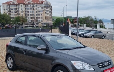 KIA cee'd I рестайлинг, 2010 год, 800 000 рублей, 4 фотография