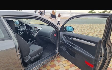 KIA cee'd I рестайлинг, 2010 год, 800 000 рублей, 5 фотография