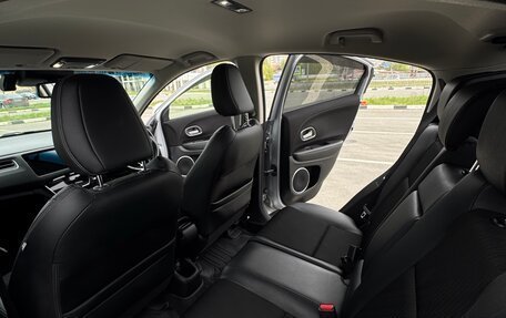 Honda Vezel, 2018 год, 1 700 000 рублей, 8 фотография