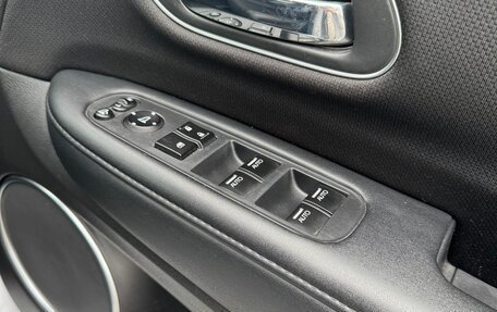 Honda Vezel, 2018 год, 1 700 000 рублей, 10 фотография
