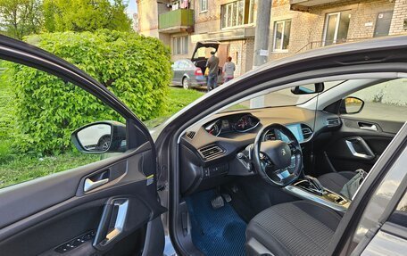 Peugeot 308 II, 2018 год, 1 300 000 рублей, 6 фотография