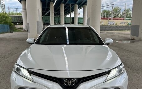 Toyota Camry, 2018 год, 3 150 000 рублей, 1 фотография