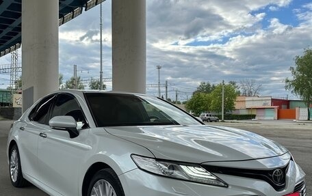 Toyota Camry, 2018 год, 3 150 000 рублей, 3 фотография