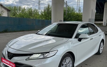 Toyota Camry, 2018 год, 3 150 000 рублей, 12 фотография