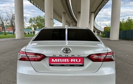 Toyota Camry, 2018 год, 3 150 000 рублей, 6 фотография
