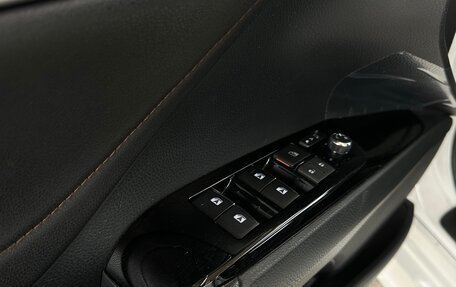 Toyota Camry, 2018 год, 3 150 000 рублей, 19 фотография