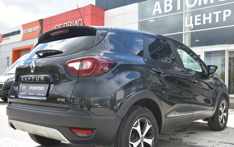 Renault Kaptur I рестайлинг, 2018 год, 1 420 000 рублей, 8 фотография