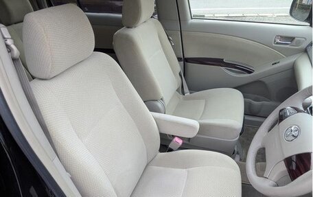 Toyota ISis I, 2012 год, 1 000 000 рублей, 9 фотография