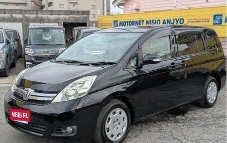 Toyota ISis I, 2012 год, 1 000 000 рублей, 2 фотография