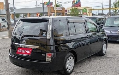 Toyota ISis I, 2012 год, 1 000 000 рублей, 4 фотография