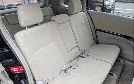 Toyota ISis I, 2012 год, 1 000 000 рублей, 14 фотография