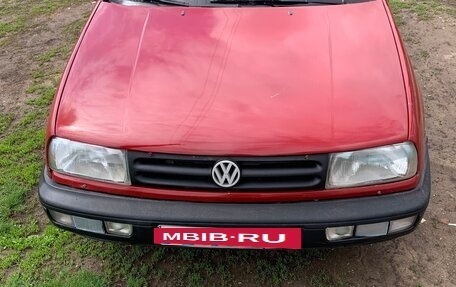 Volkswagen Vento, 1993 год, 165 000 рублей, 8 фотография