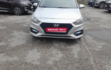 Hyundai Solaris II рестайлинг, 2018 год, 850 000 рублей, 7 фотография