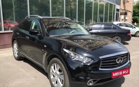 Infiniti QX70, 2014 год, 3 000 000 рублей, 2 фотография