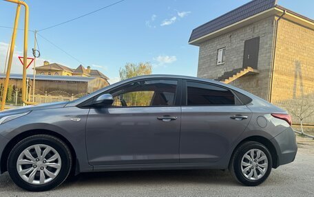 Hyundai Solaris II рестайлинг, 2017 год, 1 130 000 рублей, 8 фотография