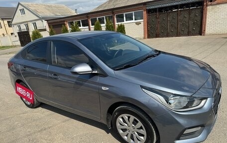 Hyundai Solaris II рестайлинг, 2017 год, 1 130 000 рублей, 24 фотография