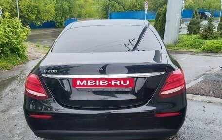 Mercedes-Benz E-Класс, 2018 год, 2 200 000 рублей, 13 фотография