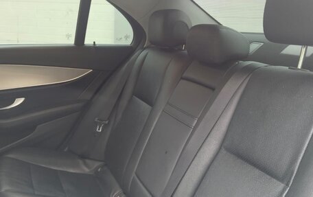 Mercedes-Benz E-Класс, 2018 год, 2 200 000 рублей, 15 фотография