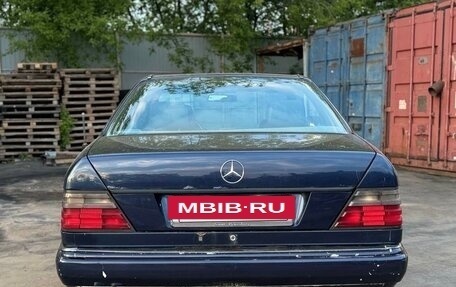 Mercedes-Benz E-Класс, 1996 год, 650 000 рублей, 13 фотография