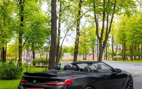 BMW 8 серия, 2019 год, 9 000 000 рублей, 17 фотография