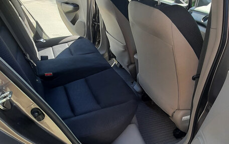 Honda Insight II рестайлинг, 2010 год, 830 000 рублей, 16 фотография